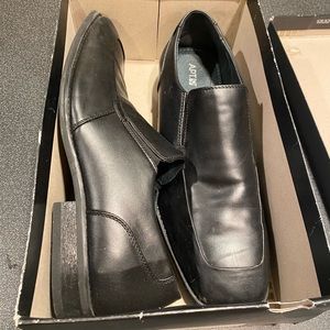 APT.9 - Chandler Black Dress Shoes - Men’s US SIZE 13